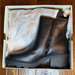 Black Chelsea Ankle Boots